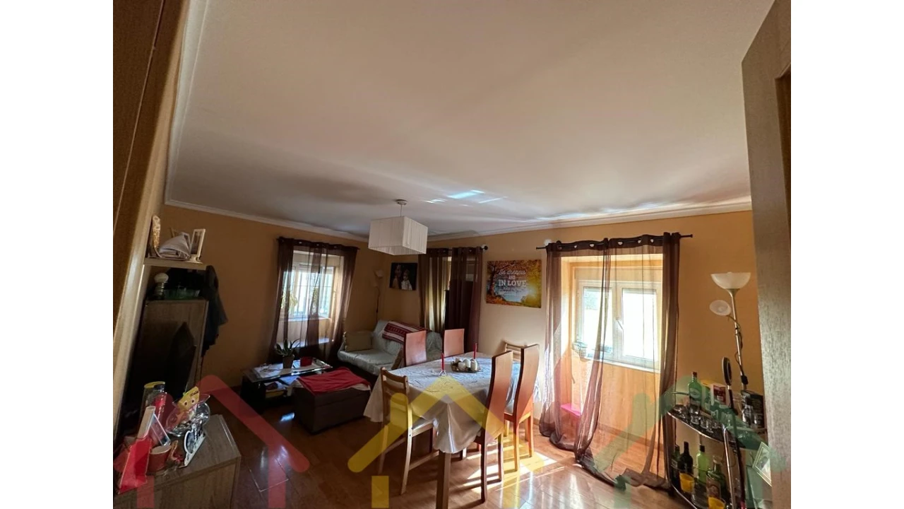 Prédio para Venda em Lordelo do Ouro e Massarelos Foto 2