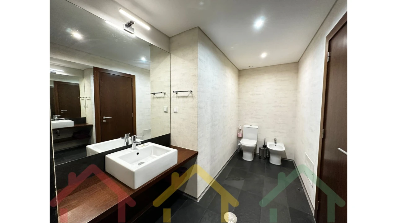 Apartamento T4 para Venda em Paranhos Foto 14