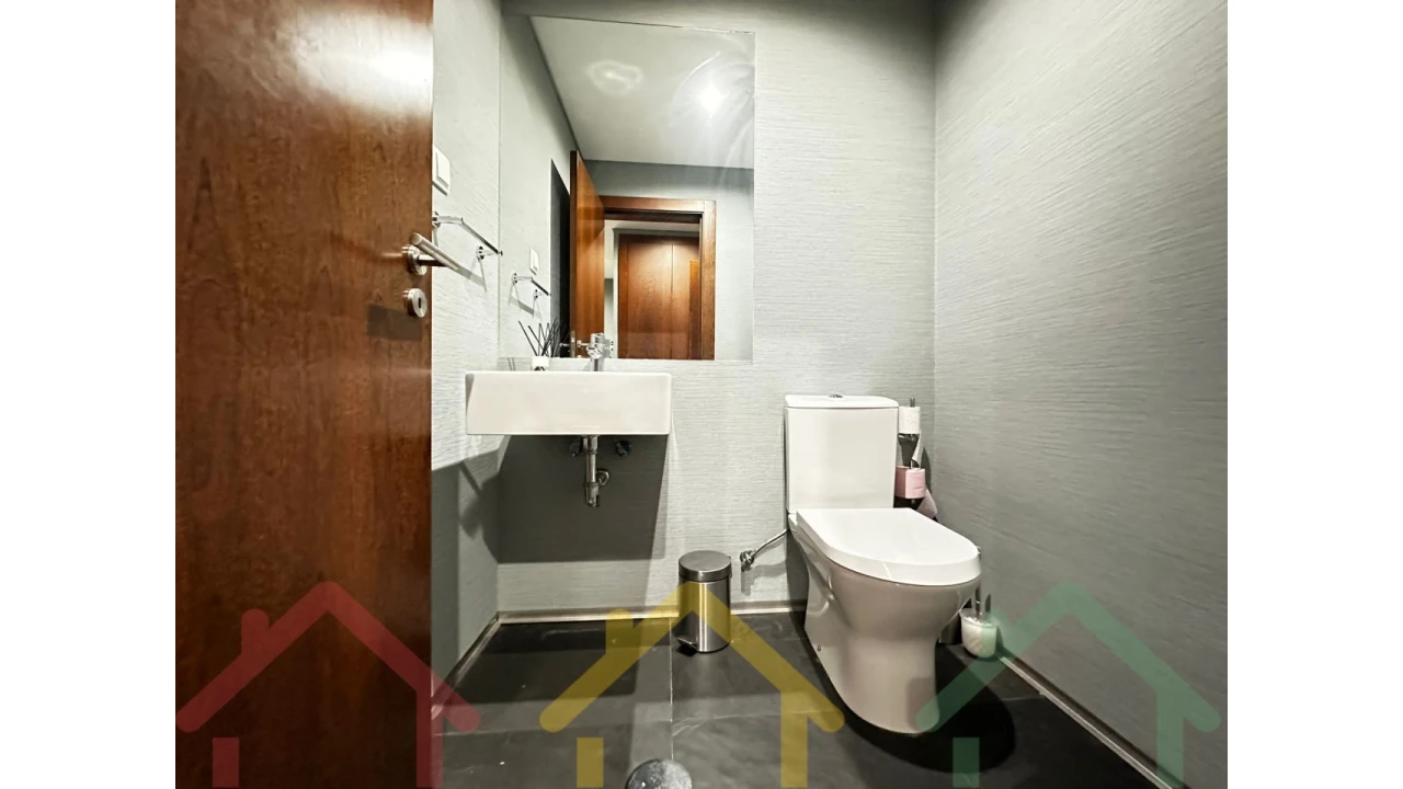 Apartamento T4 para Venda em Paranhos Foto 7