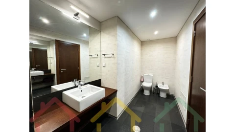 Apartamento T4 para Venda em Paranhos