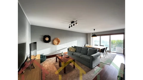 Apartamento T4 para Venda em Paranhos