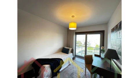 Apartamento T4 para Venda em Paranhos