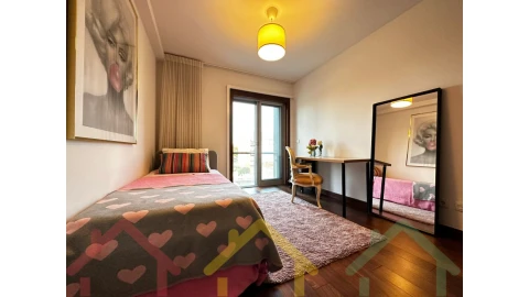Apartamento T4 para Venda em Paranhos