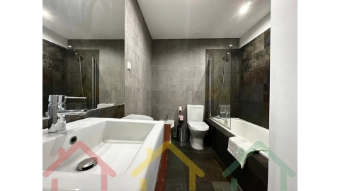 Apartamento T4 para Venda em Paranhos
