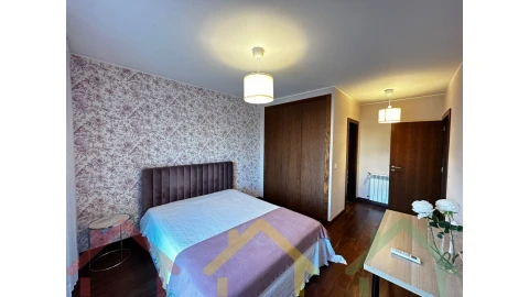 Apartamento T4 para Venda em Paranhos