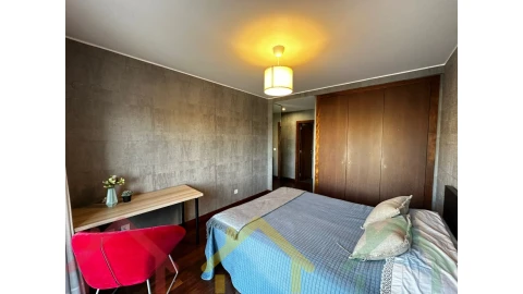 Apartamento T4 para Venda em Paranhos