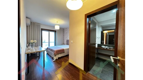 Apartamento T4 para Venda em Paranhos