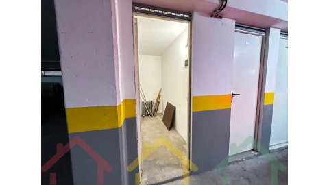 Apartamento T4 para Venda em Paranhos