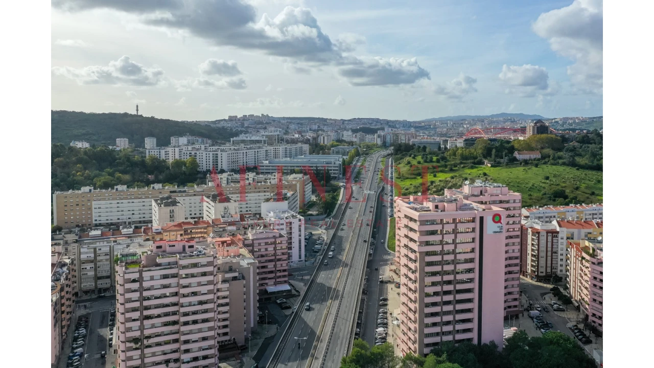 Prédio para Venda em São Domingos de Benfica Foto 2