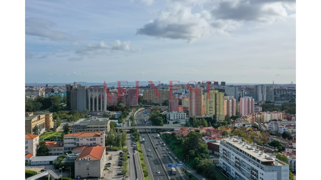 Prédio para Venda em São Domingos de Benfica Foto 3