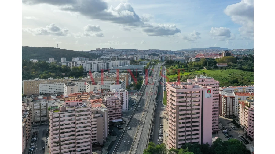 Prédio para Venda em São Domingos de Benfica Foto 2