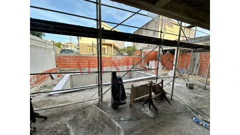 Moradia T4 para Venda em Corroios
