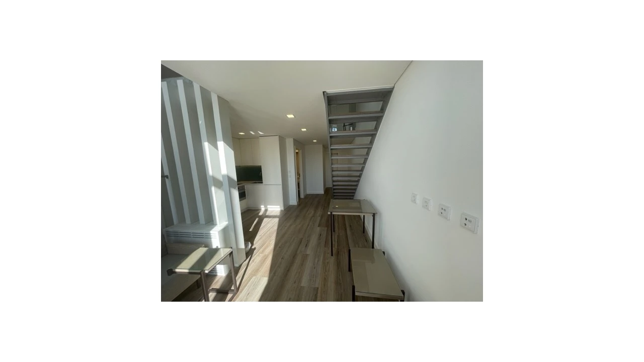Apartamento T1 para Venda em Santa Marinha e São Pedro da Afurada Foto 4