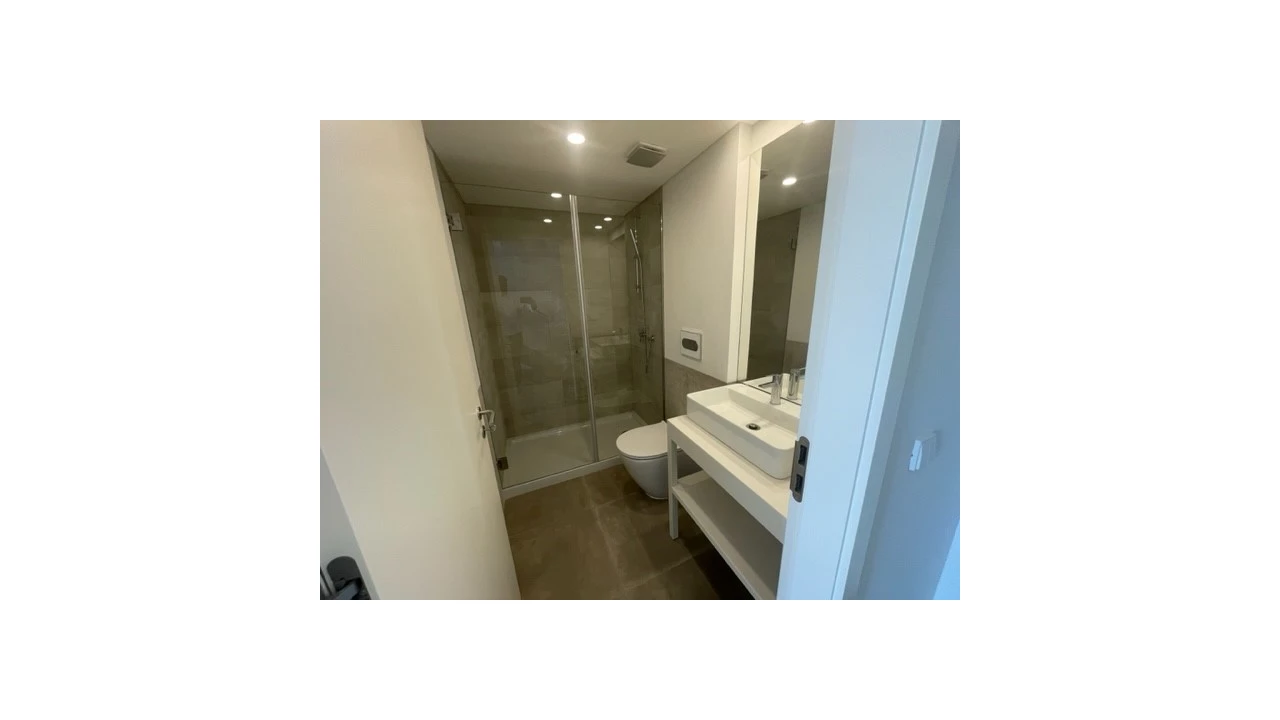 Apartamento T1 para Venda em Santa Marinha e São Pedro da Afurada Foto 9