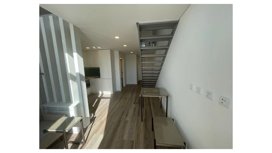 Apartamento T1 para Venda em Santa Marinha e São Pedro da Afurada Foto 4