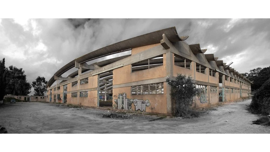 Terreno Comércio / Armazém para Venda em Seixal, Arrentela e Aldeia de Paio Pires Foto 2