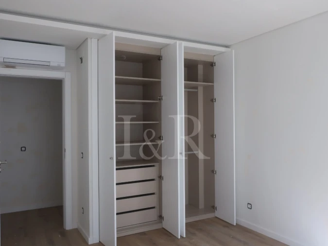 Apartamento T3 para Venda em Almada, Cova da Piedade, Pragal e Cacilhas Foto 8
