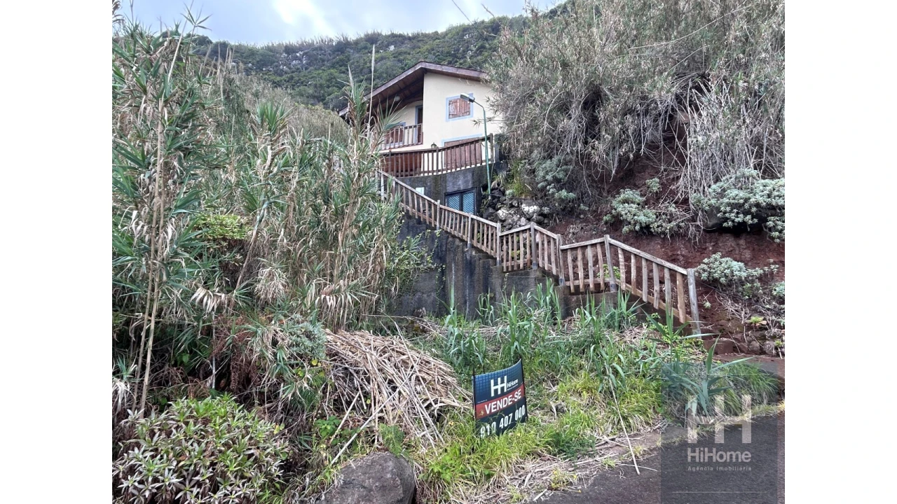 Moradia T3 para Venda em São Jorge Foto 3