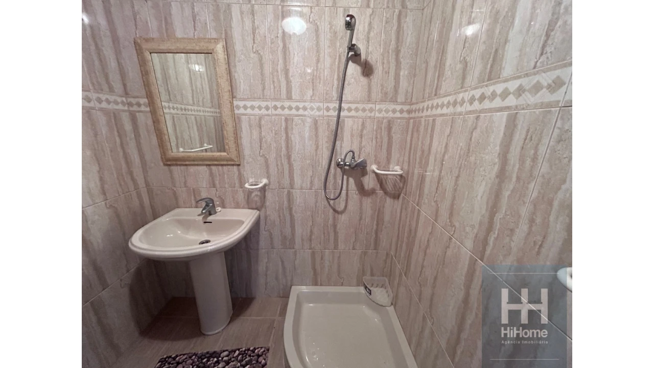 Moradia T3 para Venda em São Jorge Foto 7