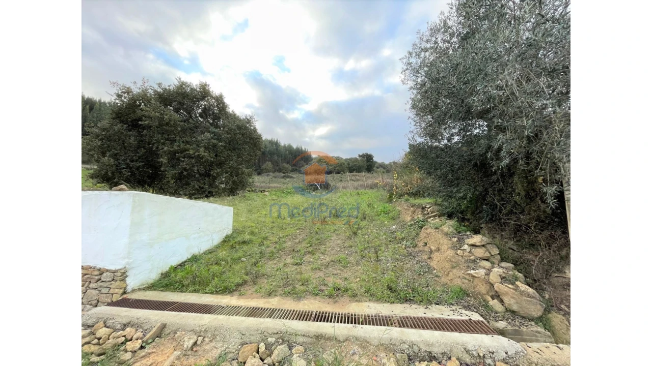 Terreno para Venda em Arruda dos Vinhos Foto 1