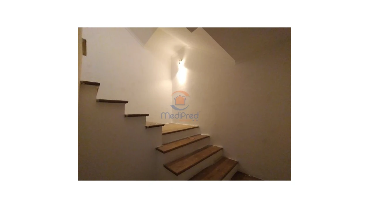 Moradia T5 para Venda em Rio de Mouro Foto 30