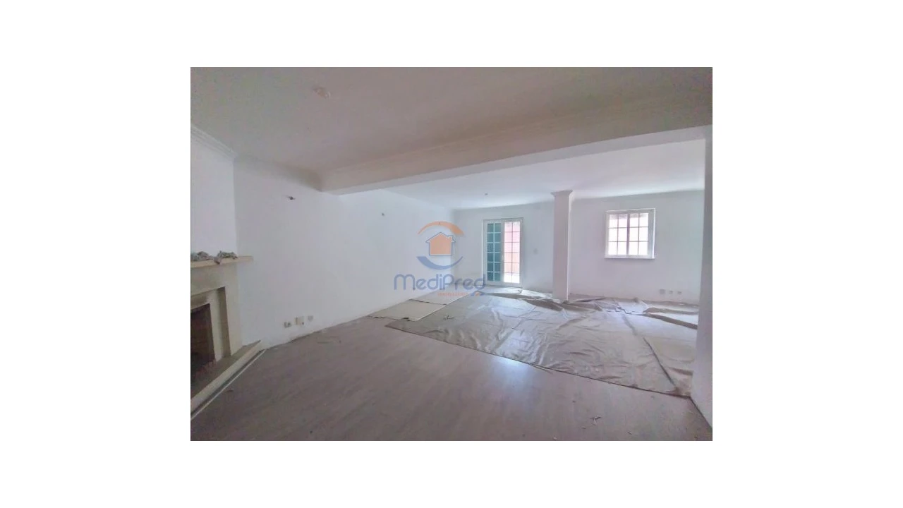 Moradia T5 para Venda em Rio de Mouro Foto 39
