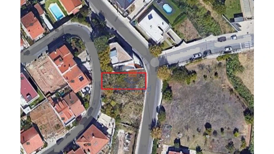 Terreno para Venda em Pontinha e Famões Foto 3