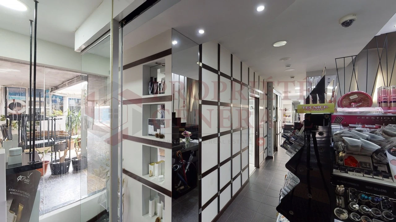 Negócio para Arrendamento em Quarteira Foto 5