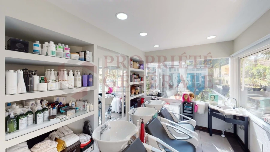 Negócio para Arrendamento em Quarteira Foto 2