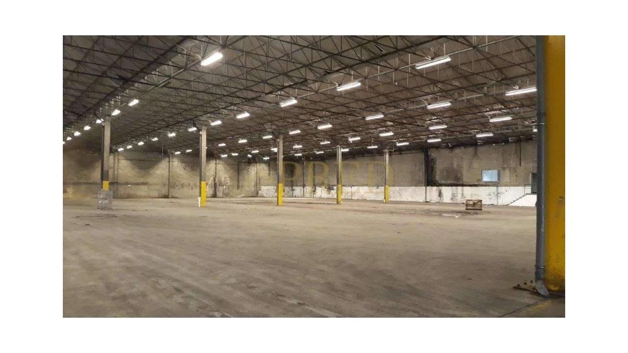 Armazém para Venda em Arcozelo Foto 4