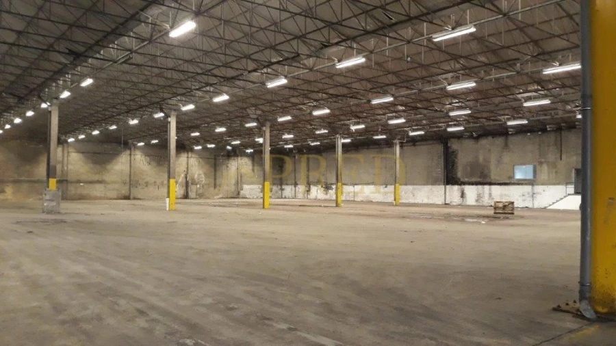 Armazém para Venda em Arcozelo Foto 4