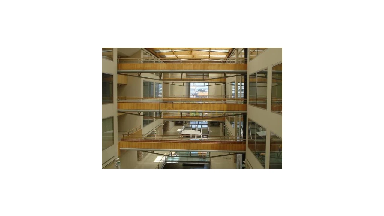 Escritório para Arrendamento em Mafamude e Vilar do Paraíso Foto 4