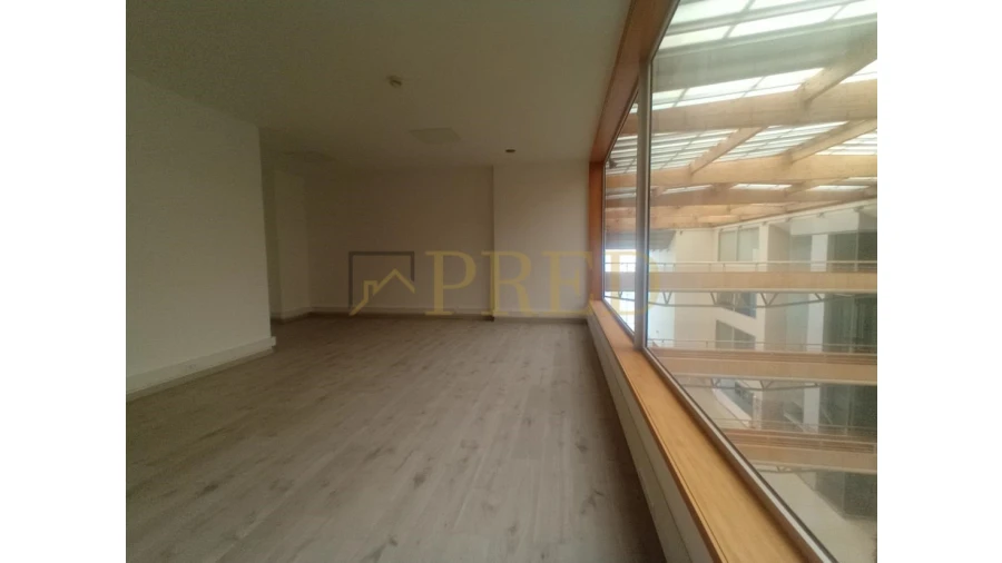 Escritório para Arrendamento em Mafamude e Vilar do Paraíso Foto 2