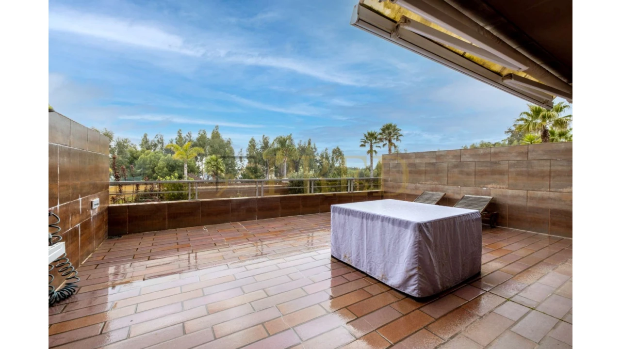 Apartamento T2 para Arrendamento em Madalena Foto 5