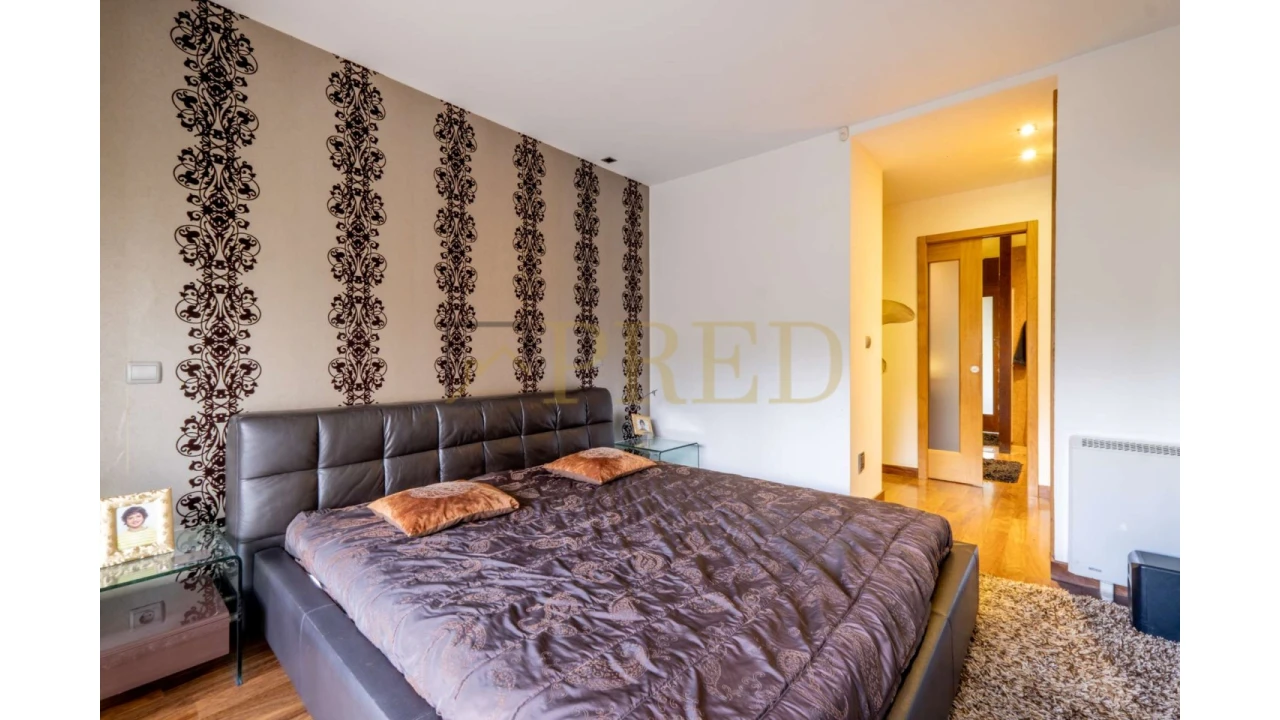 Apartamento T2 para Arrendamento em Madalena Foto 10