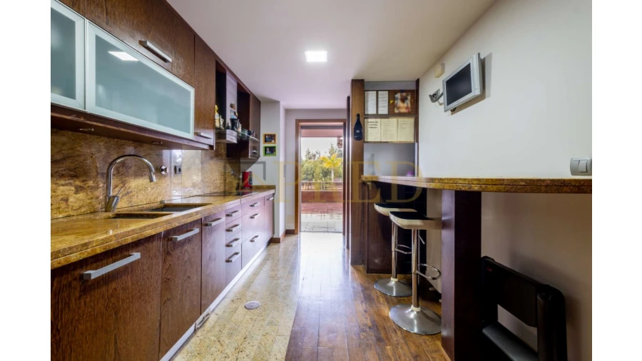 Apartamento T2 para Arrendamento em Madalena Foto 8