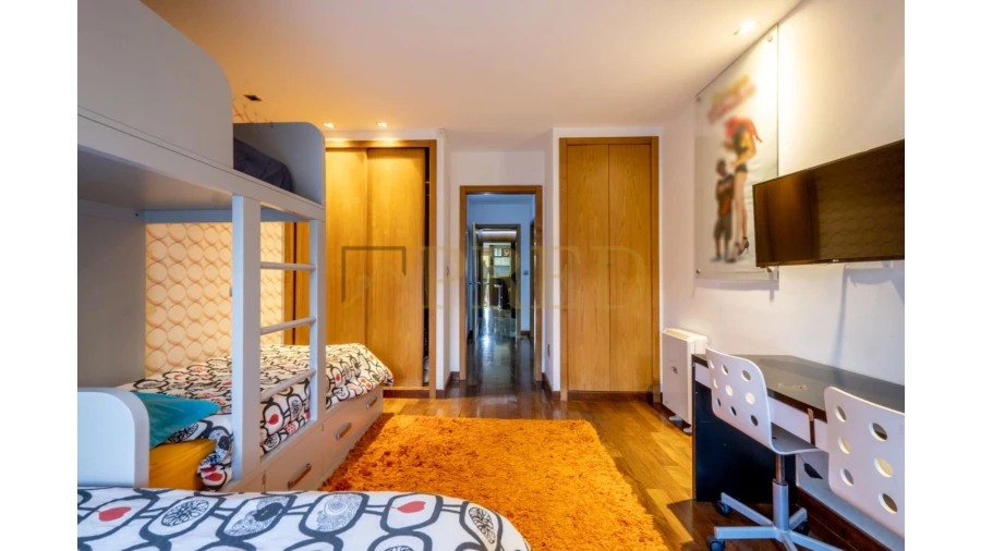 Apartamento T2 para Arrendamento em Madalena Foto 12