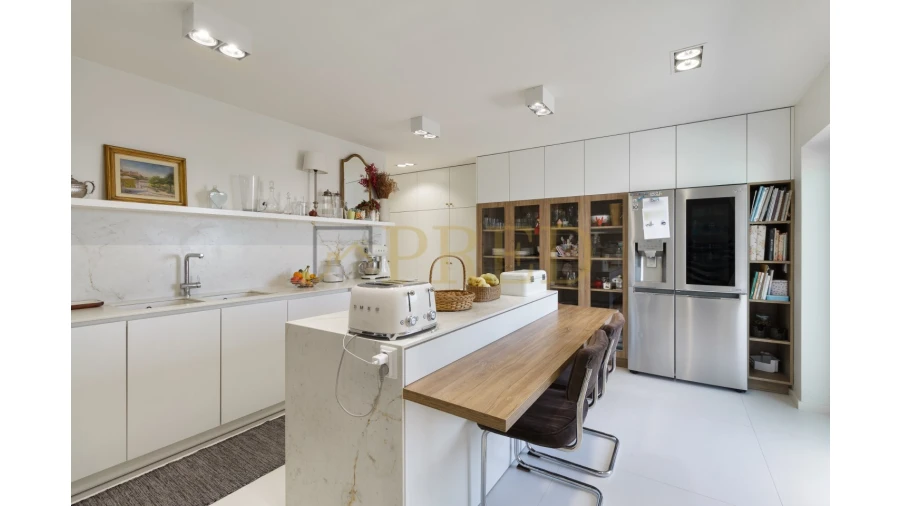 Apartamento T5 para Venda em Mafamude e Vilar do Paraíso Foto 17