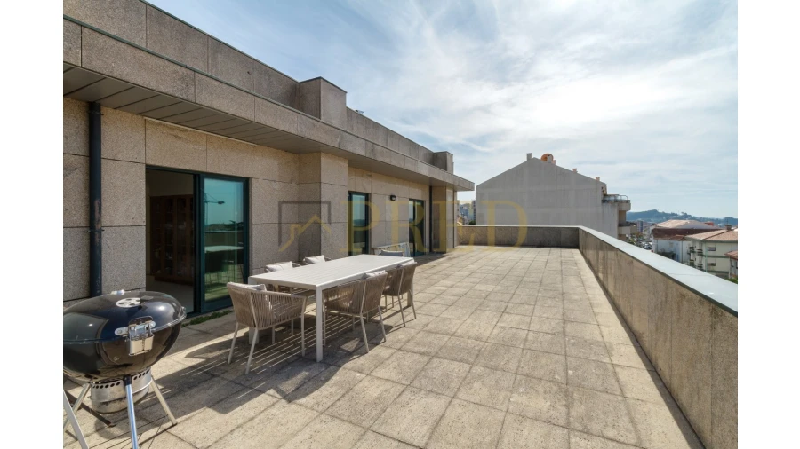 Apartamento T5 para Venda em Mafamude e Vilar do Paraíso Foto 20