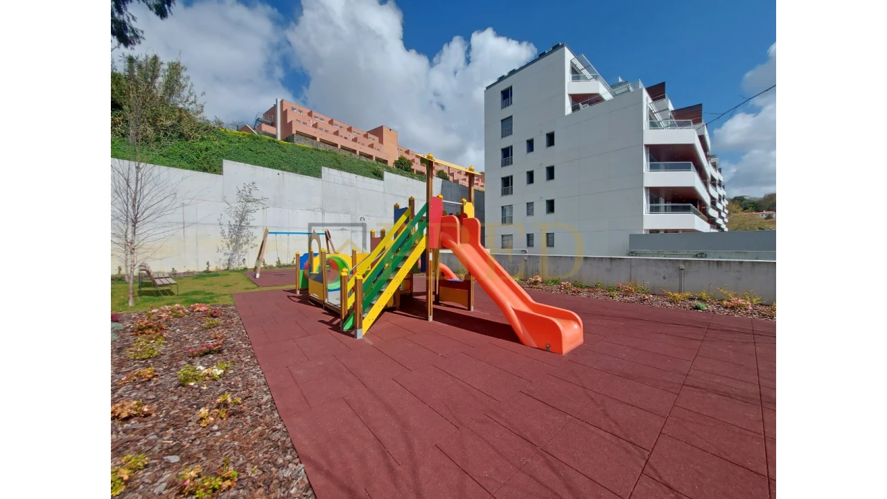 Apartamento T1 para Arrendamento em Lordelo do Ouro e Massarelos Foto 28