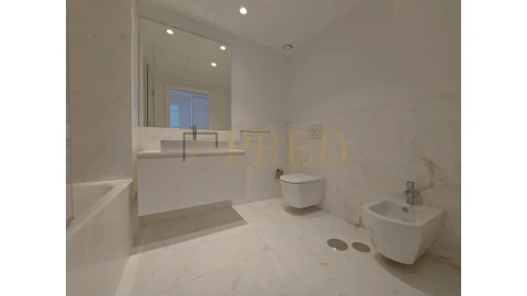 Apartamento T1 para Arrendamento em Lordelo do Ouro e Massarelos