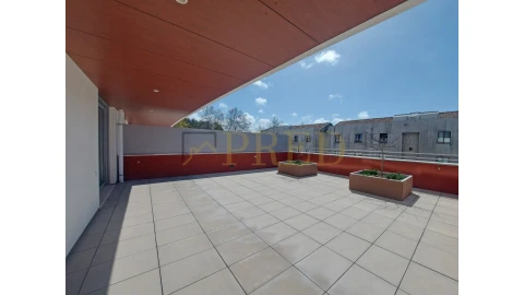 Apartamento T1 para Arrendamento em Lordelo do Ouro e Massarelos