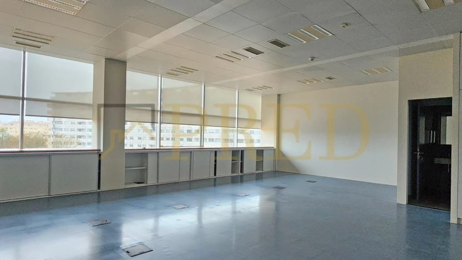 Escritório para Arrendamento em Santa Marinha e São Pedro da Afurada