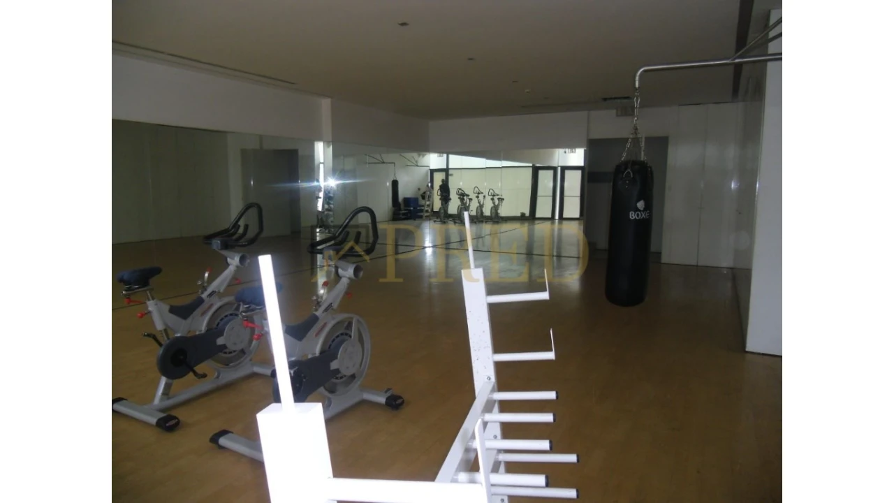 Loja para Arrendamento em Lordelo do Ouro e Massarelos Foto 4