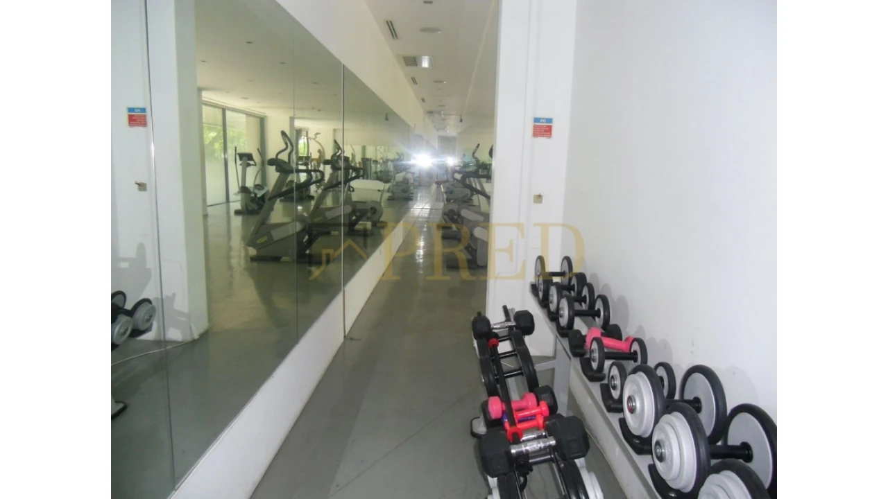 Loja para Arrendamento em Lordelo do Ouro e Massarelos Foto 8