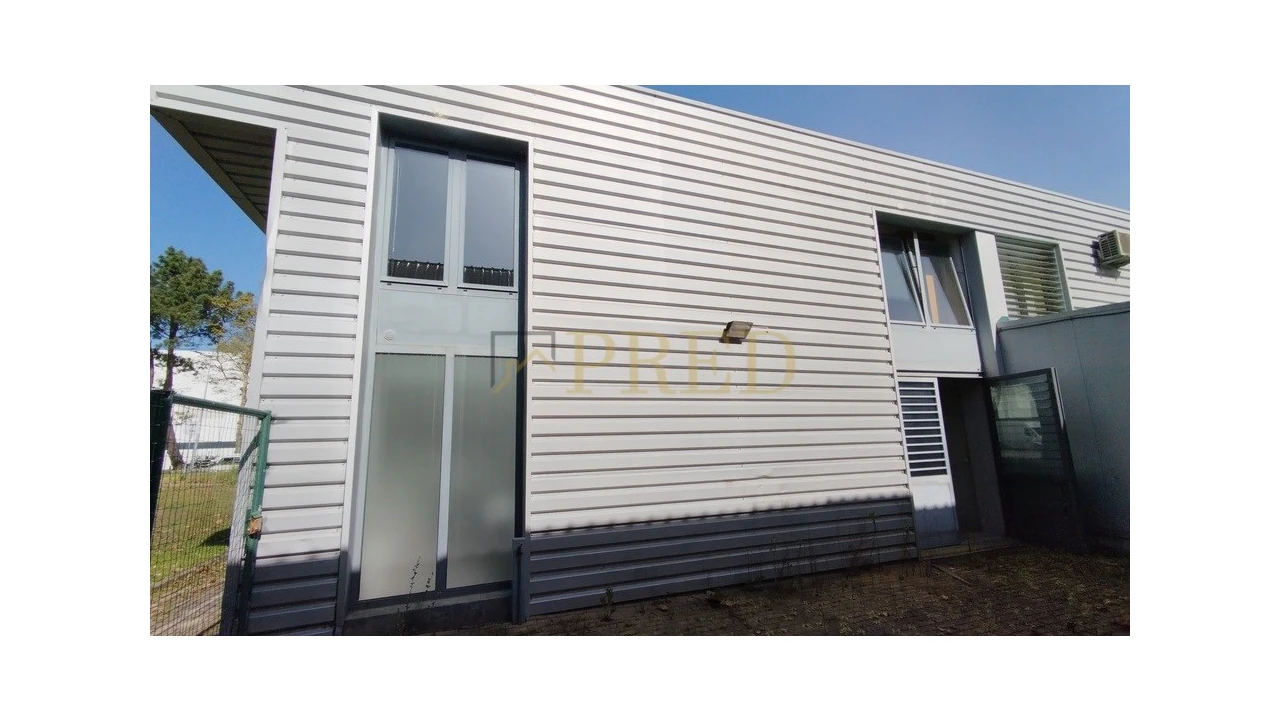 Armazém para Arrendamento em São Romão de Neiva Foto 3