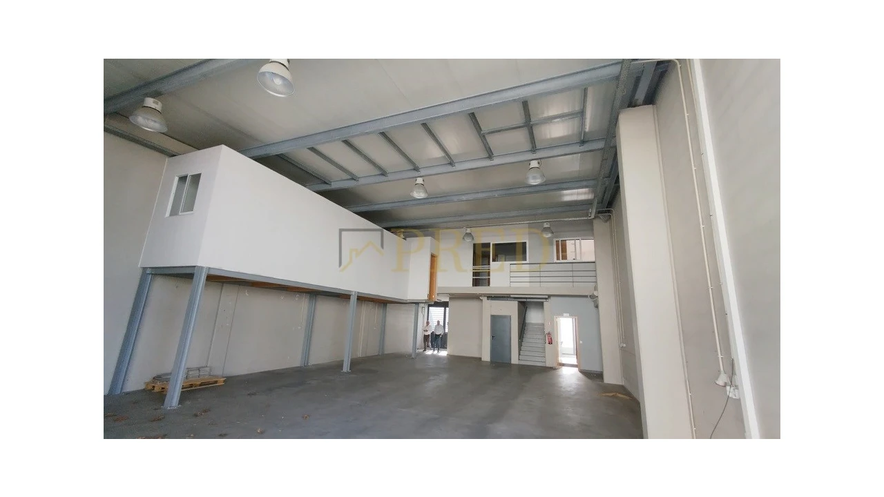 Armazém para Arrendamento em São Romão de Neiva Foto 5