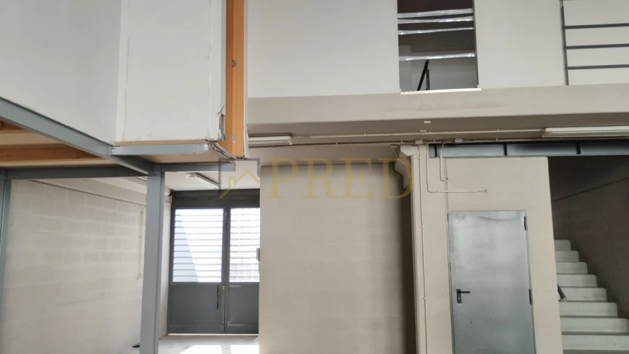 Armazém para Arrendamento em São Romão de Neiva Foto 10