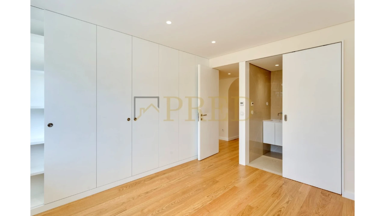 Apartamento T3 para Venda em Lordelo do Ouro e Massarelos Foto 12