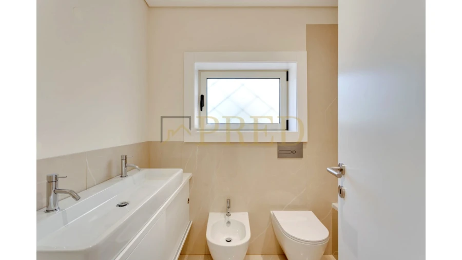 Apartamento T3 para Venda em Lordelo do Ouro e Massarelos Foto 10